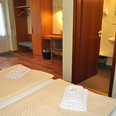 Gästehaus Lietzow&Störtebeker Camp-3